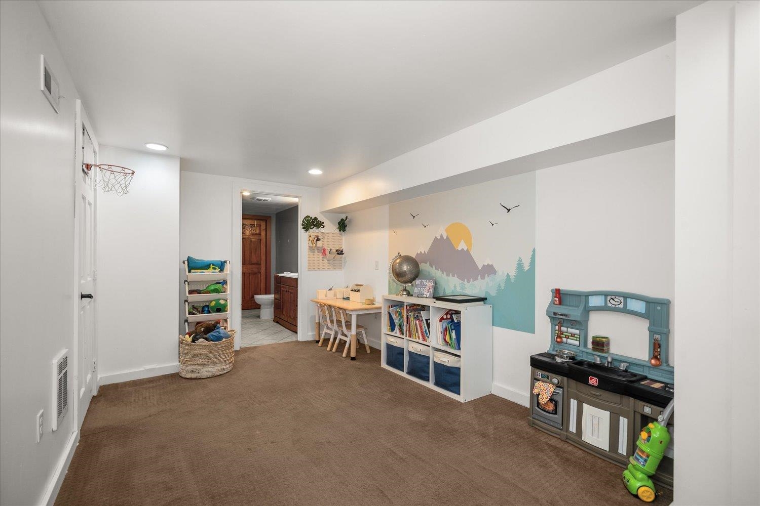 1032 North A Street Spokane, WA 99201 - Photo 37 of 49