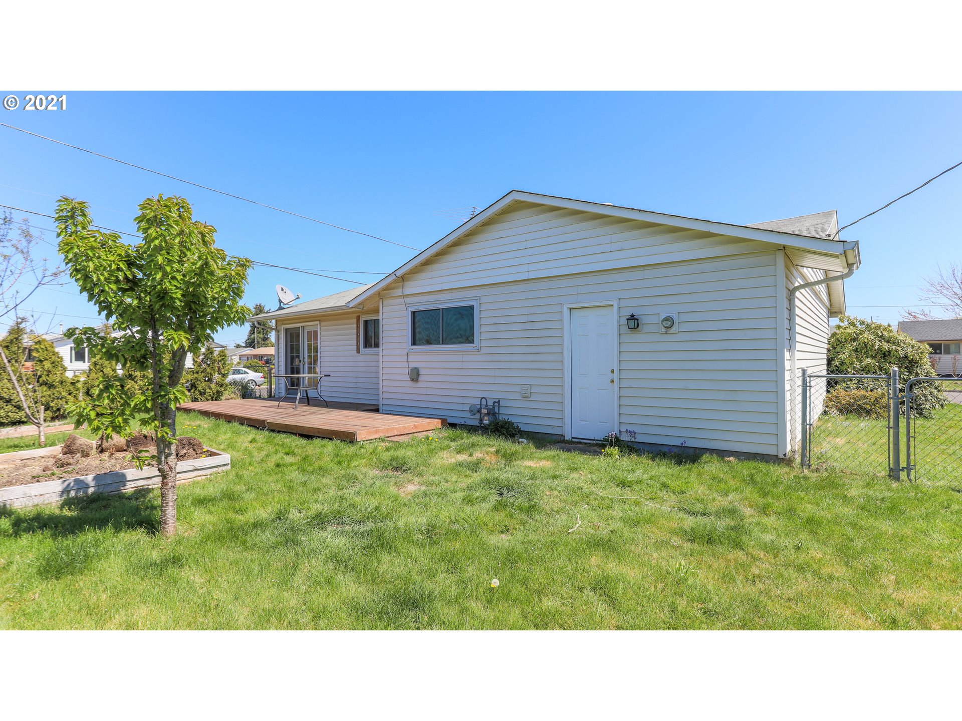 1595 Sallal Road Woodburn, OR 97071 - Photo 11 of 17 Gallery Image 11