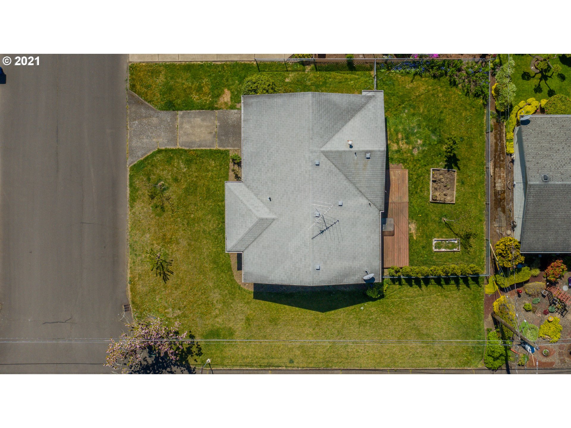 1595 Sallal Road Woodburn, OR 97071 - Photo 13 of 17 Gallery Image 13