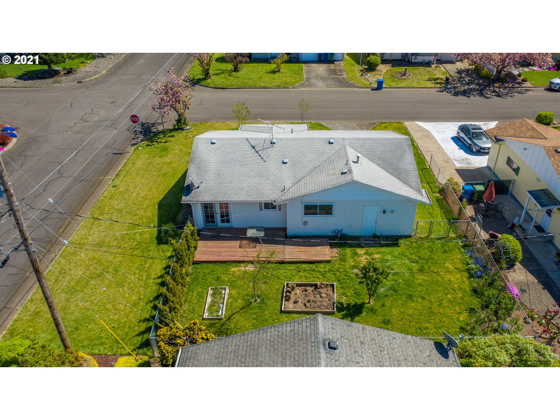 1595 Sallal Road Woodburn, OR 97071 - Photo 14 of 17 Gallery Image 14