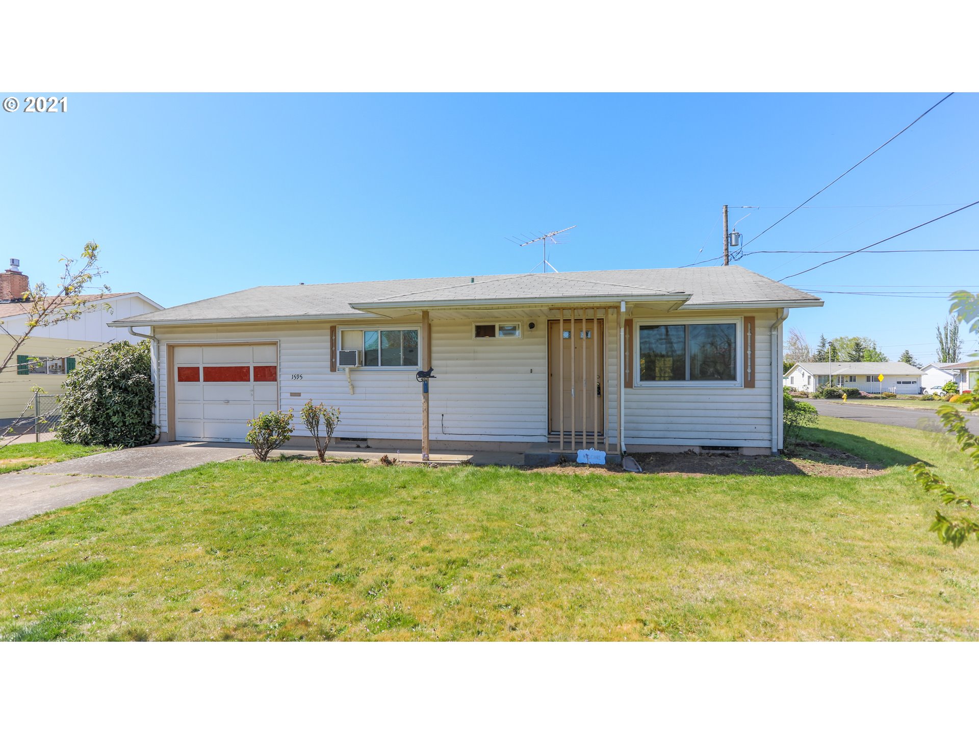 1595 Sallal Road Woodburn, OR 97071 - Photo 17 of 17 Gallery Image 17