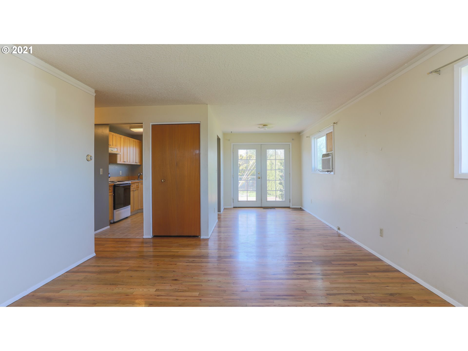 1595 Sallal Road Woodburn, OR 97071 - Photo 3 of 17 Gallery Image 3