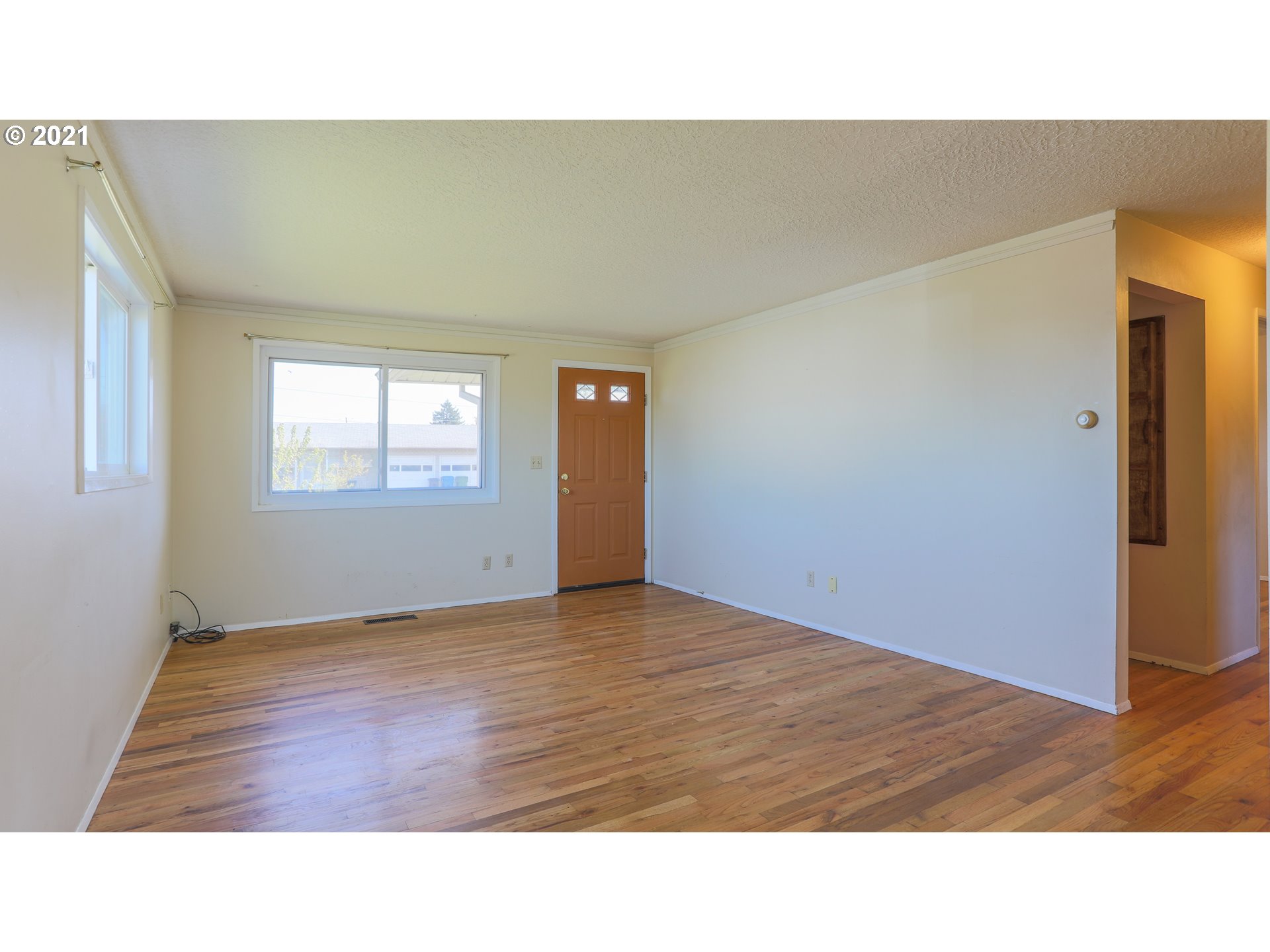 1595 Sallal Road Woodburn, OR 97071 - Photo 4 of 17 Gallery Image 4