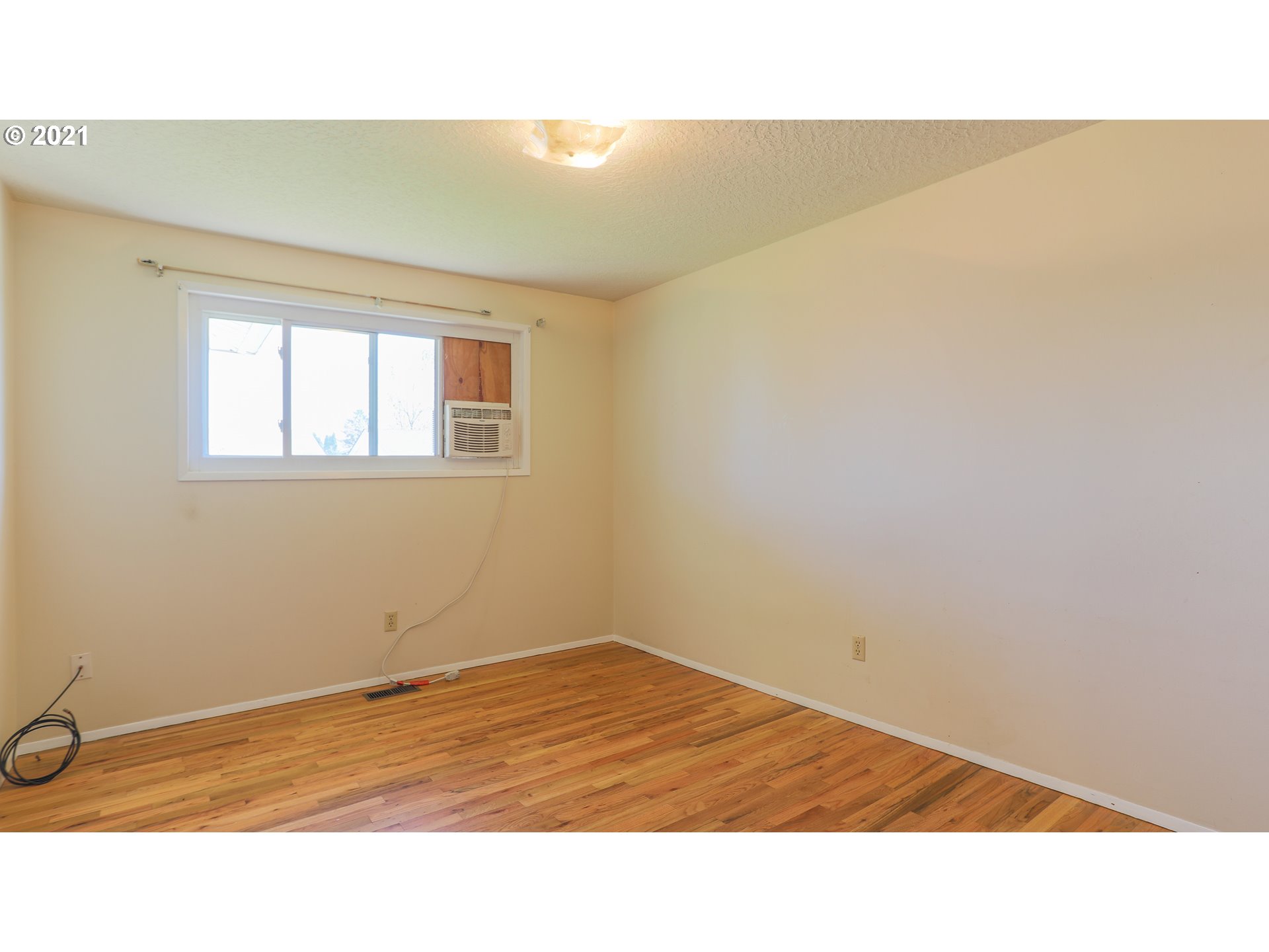 1595 Sallal Road Woodburn, OR 97071 - Photo 8 of 17 Gallery Image 8