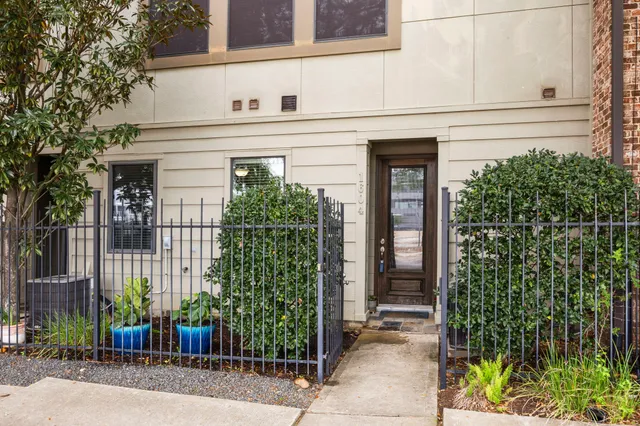 $449,999 | 1604 White Street, Houston, TX 77007