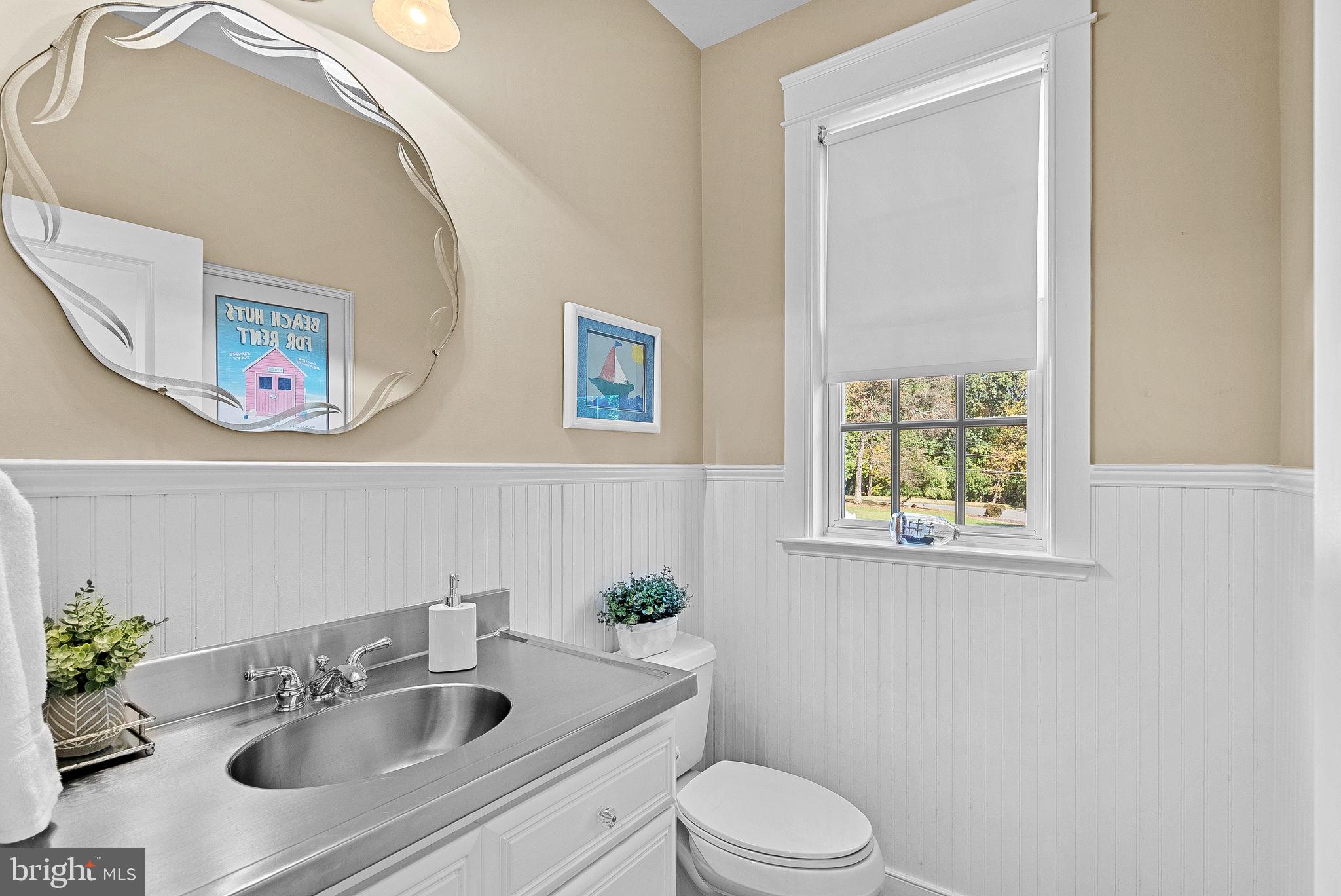 10 Crouch Street Sterling, VA 20165 - Photo 35 of 97 Powder Room on Main with Custom Vanity, SS top