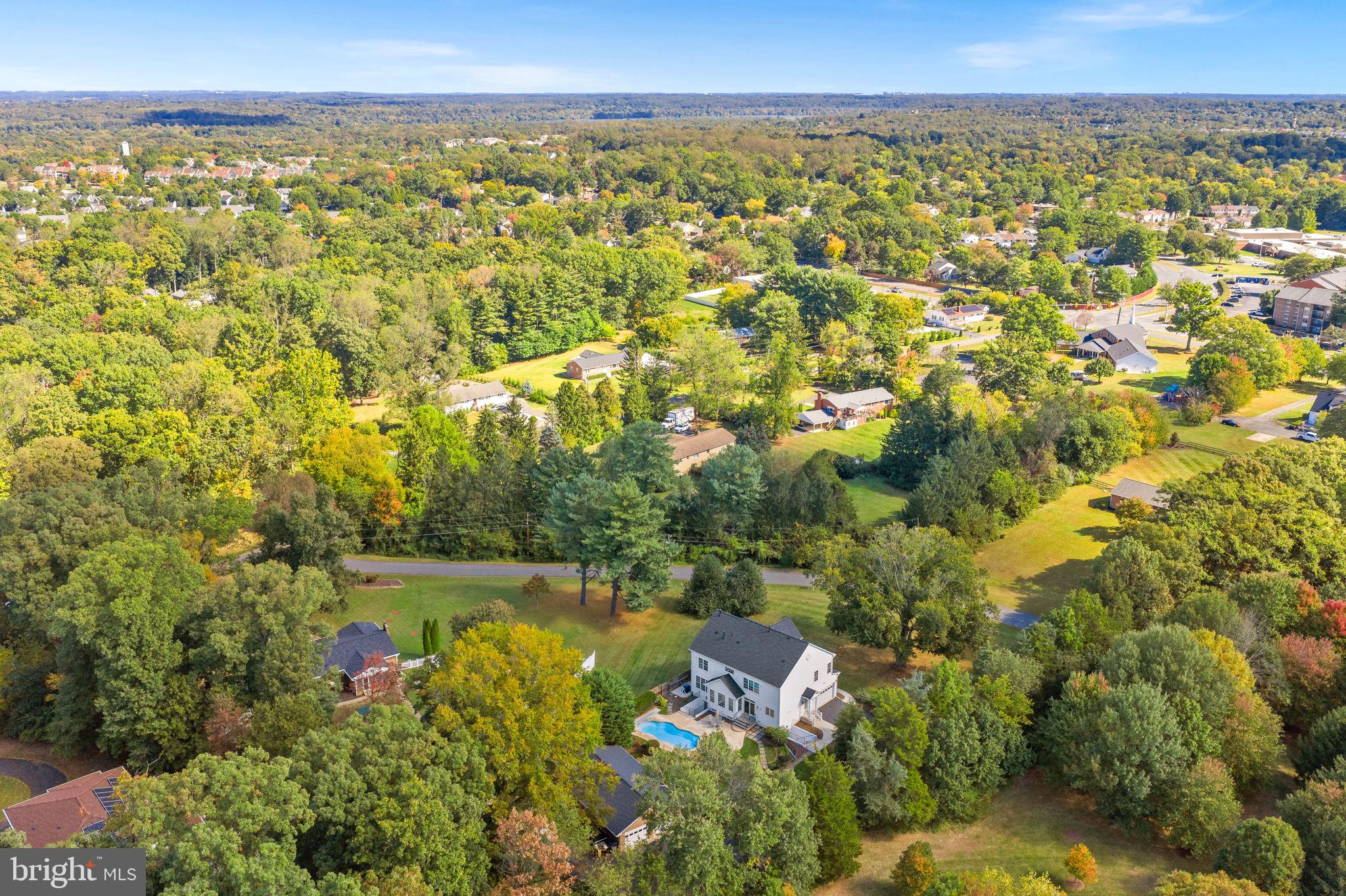 10 Crouch Street Sterling, VA 20165 - Photo 88 of 97 Is this REALLY Sterling 20165? YES!