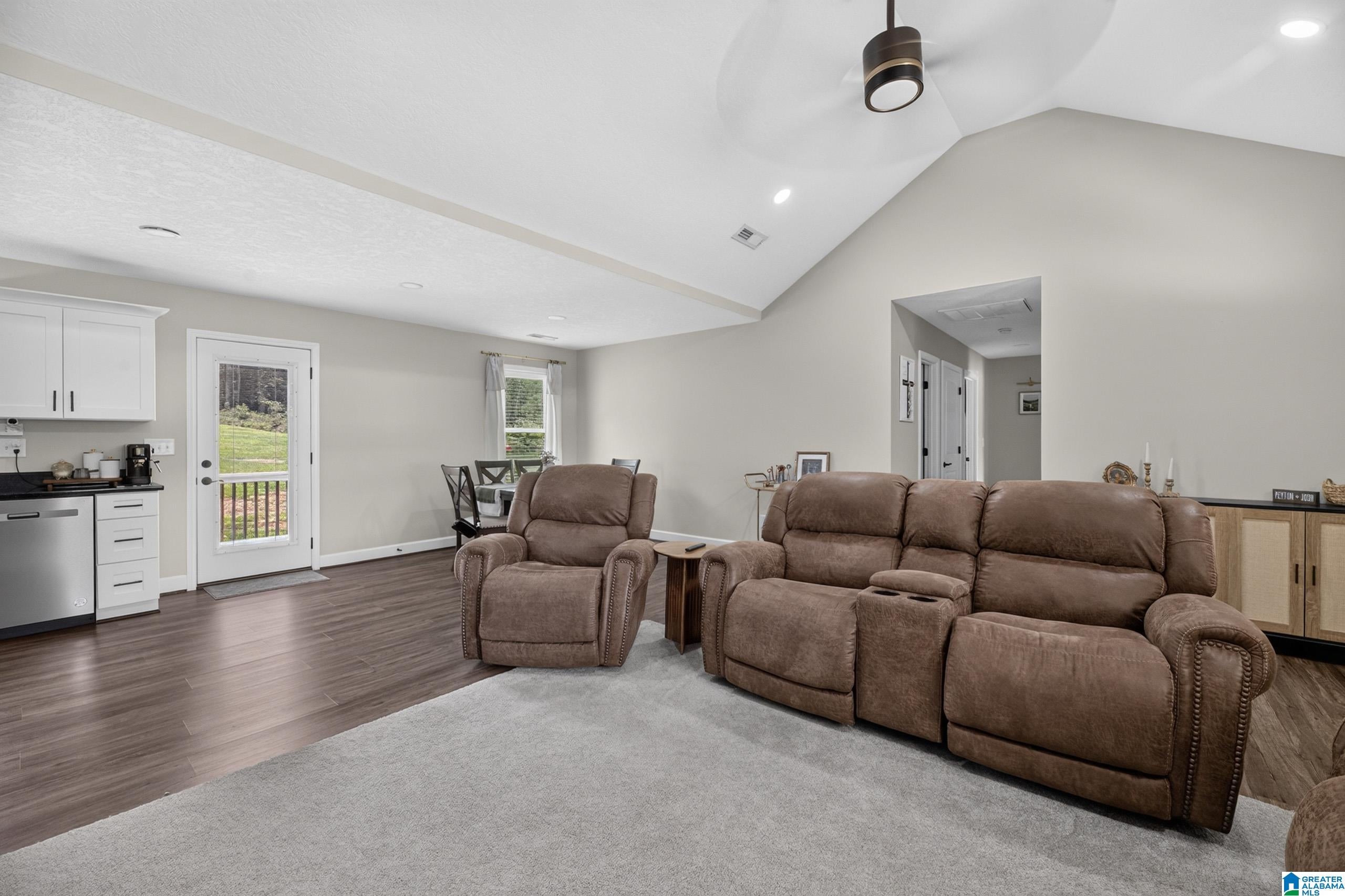 271 Grayton Road Ohatchee, AL 36271 - Photo 8 of 41 Gallery Image 8