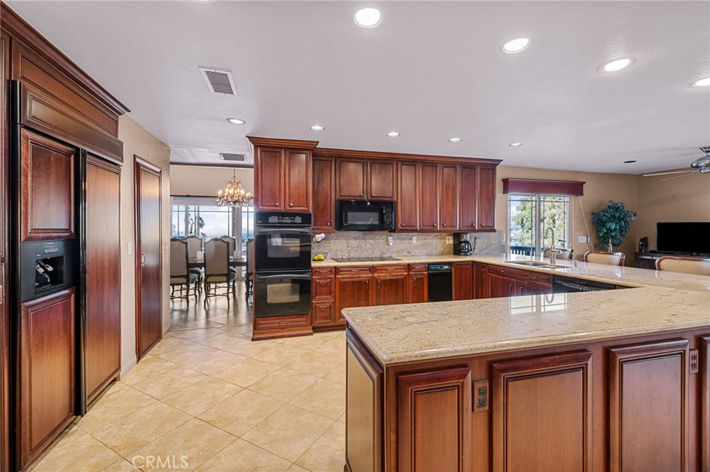 14560 Viewcrest Drive Riverside, CA 92503 - Photo 38 of 75 Gallery Image 38