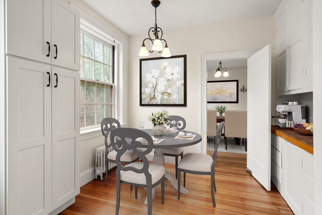 139 Beaconsfield Road, Unit 6 Brookline, MA 02445 - Photo 8 of 28 Gallery Image 8