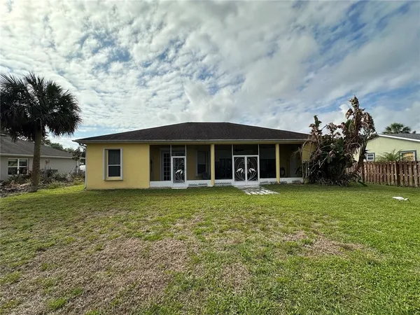 $309,000 | 125 Midvale Terrace, Sebastian, FL 32958