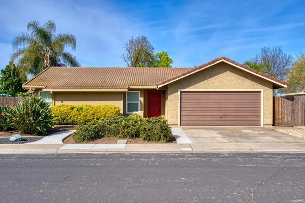 $519,900 | 1859 Elmwood Lane, Manteca, CA 95336
