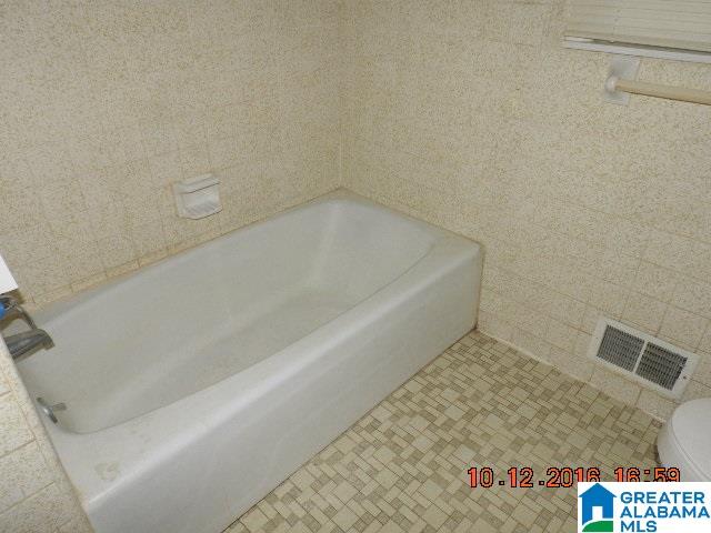 2600 1st Place Northwest Center Point, AL 35215 - Photo 9 of 22
