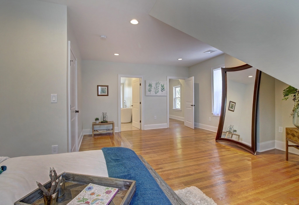 287 Walnut Avenue Boston, MA 02119 - Photo 21 of 31