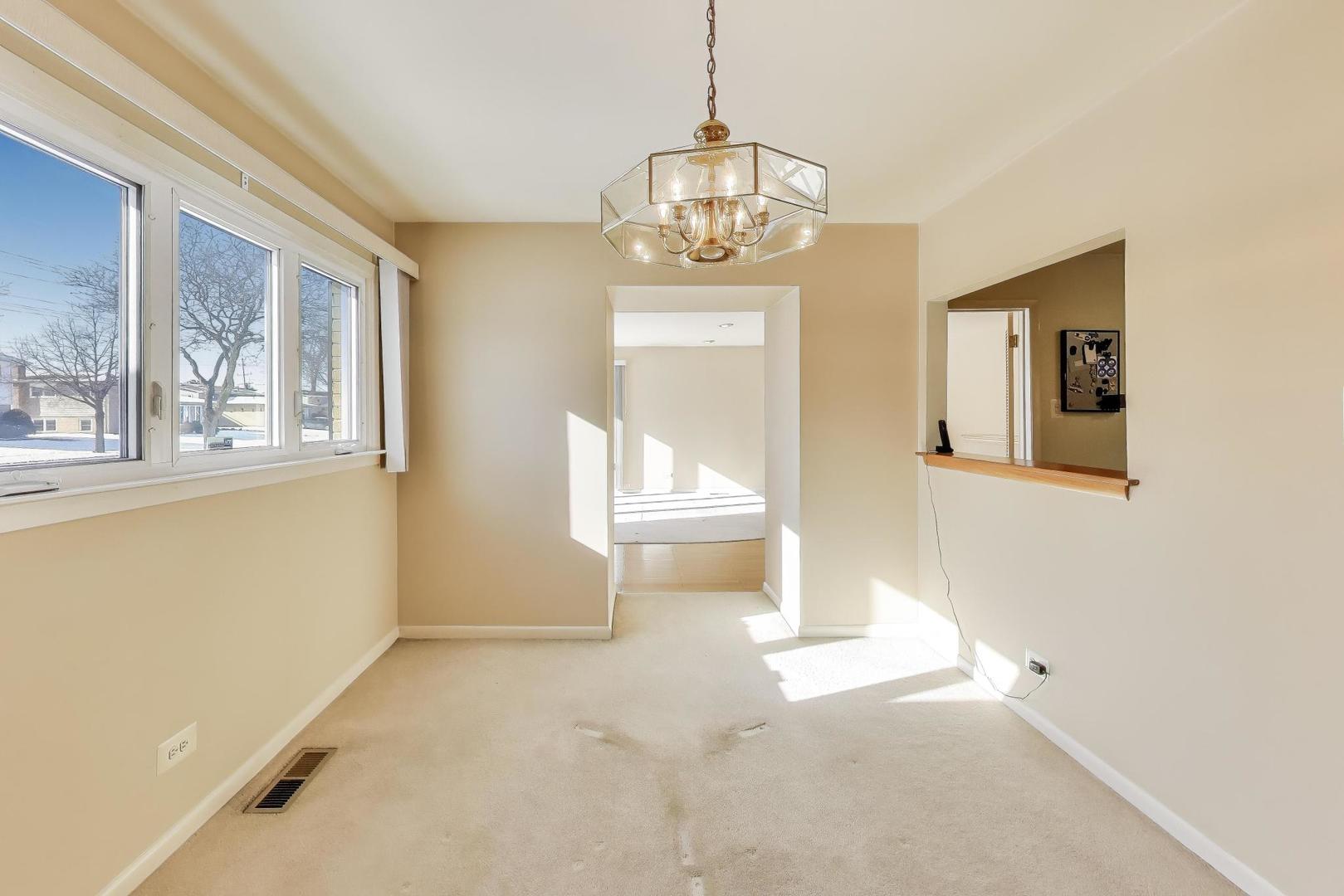 7630 Beckwith Road Morton Grove, IL 60053 - Photo 13 of 61