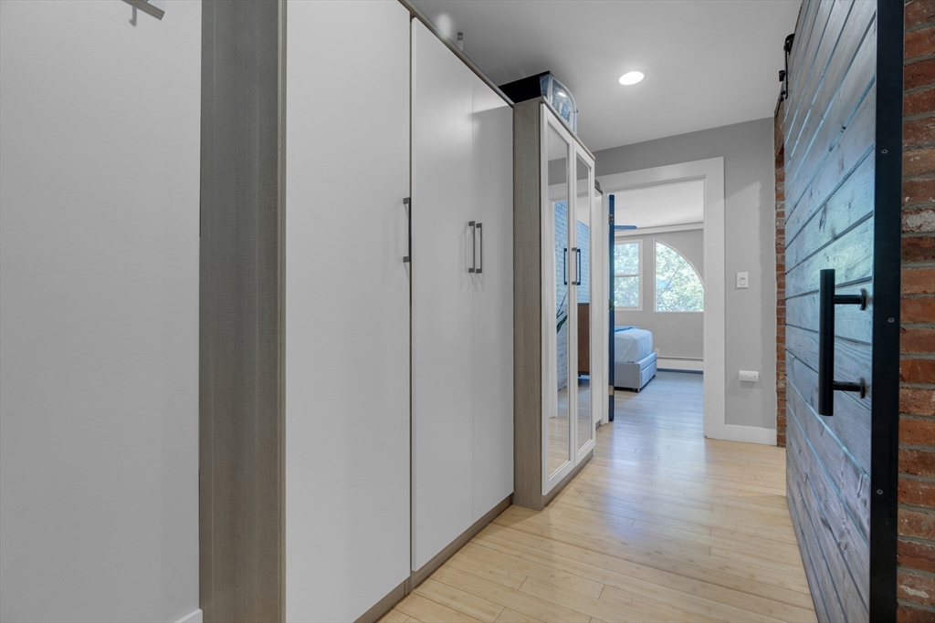 9 Appleton Street, Unit M1 Boston, MA 02116 - Photo 14 of 24 a view of a bathroom from a hallway