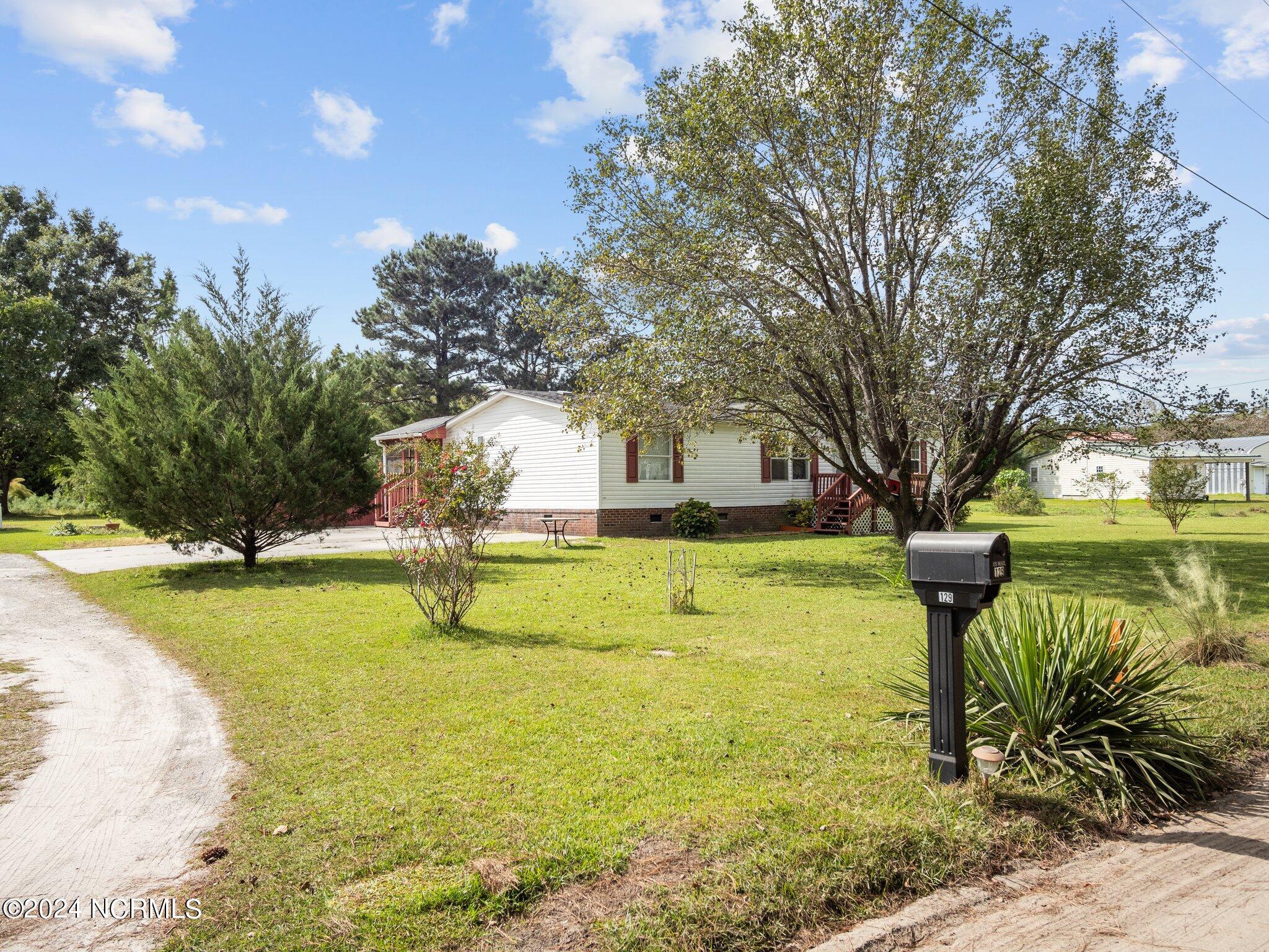 129 Old Freeman Road Swansboro, NC 28584 - Photo 2 of 51 Street View