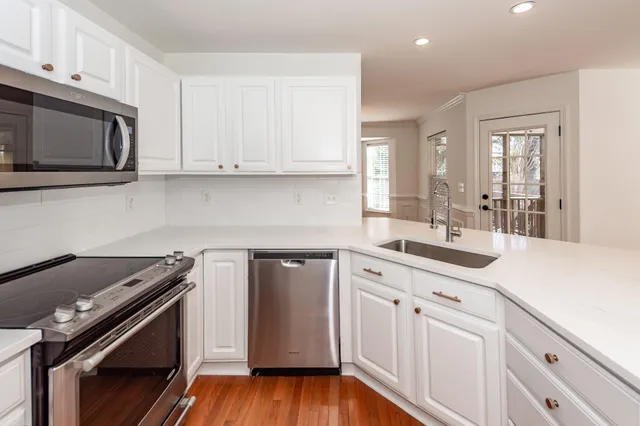 $675,000 | 1049 Clearspring Drive, Charleston, SC 29412