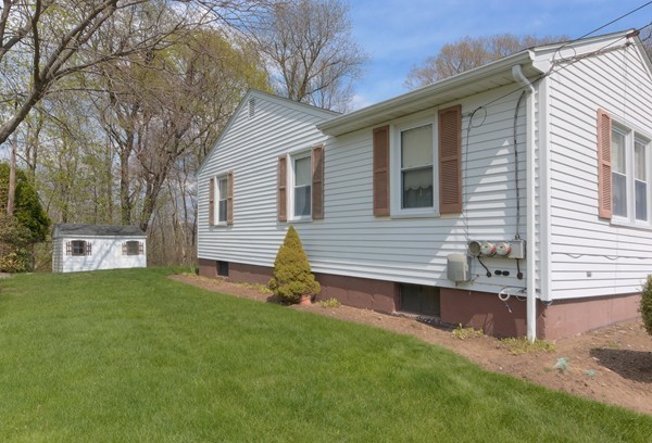 81 Sheffield Road Waltham, MA 02451 - Photo 17 of 20