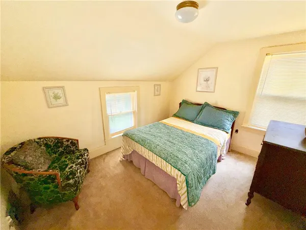 $1,300 | 7817 National Pike East, Uniontown, PA 15401