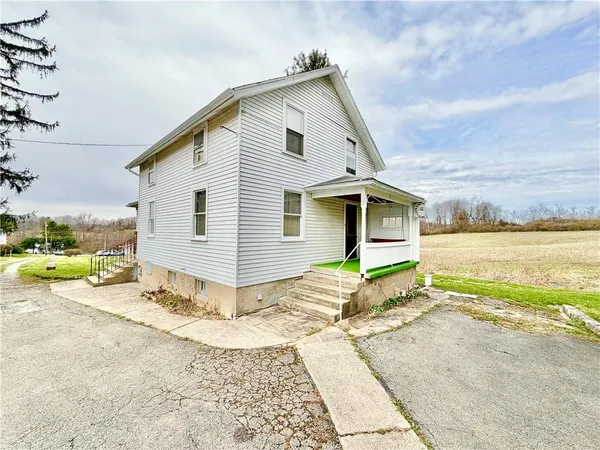 $1,300 | 7817 National Pike East, Uniontown, PA 15401
