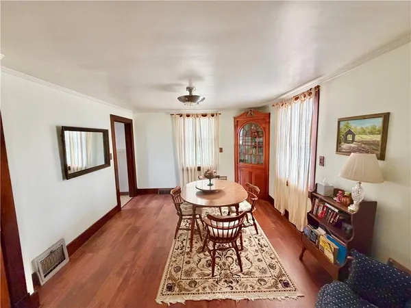 $1,300 | 7817 National Pike East, Uniontown, PA 15401