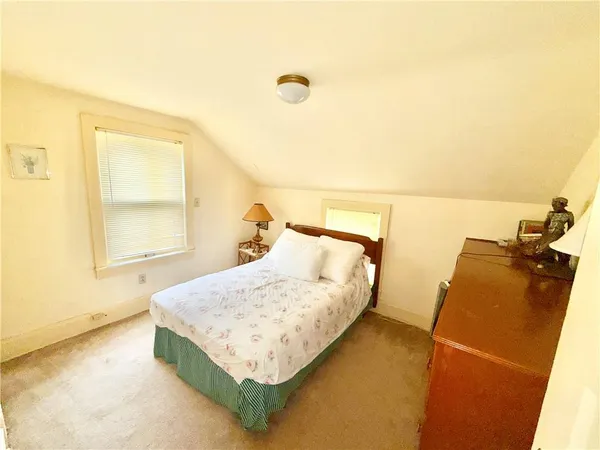 $1,300 | 7817 National Pike East, Uniontown, PA 15401