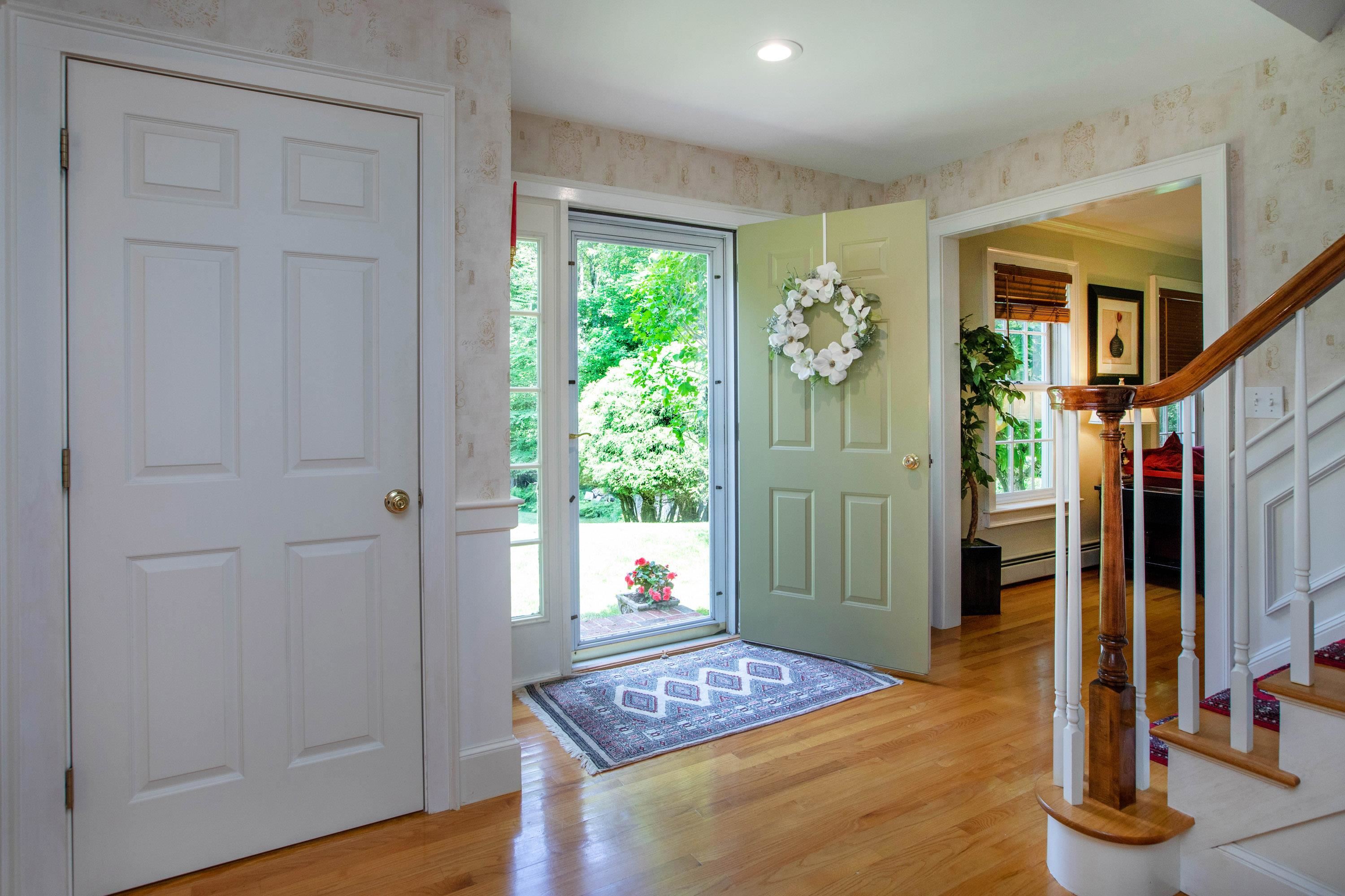 64 Gale Road Hampton, NH 03842 - Photo 3 of 41