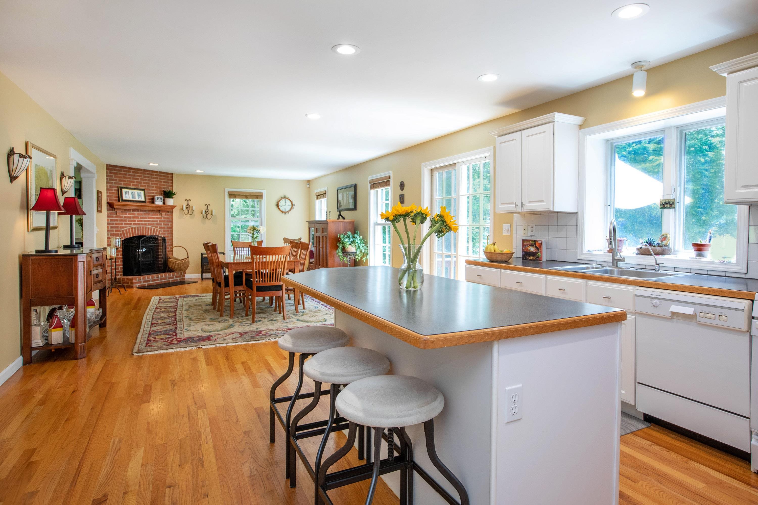 64 Gale Road Hampton, NH 03842 - Photo 7 of 41