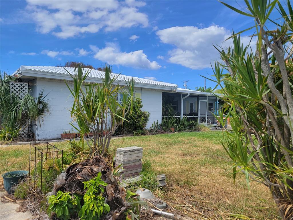 15318 Harbor Drive Madeira Beach, FL 33708 - Photo 7 of 54