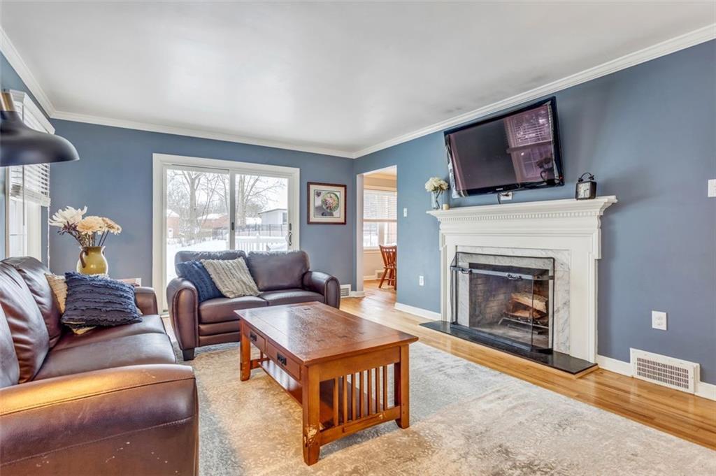 118 Lambeth Drive Pittsburgh, PA 15241 - Photo 2 of 25