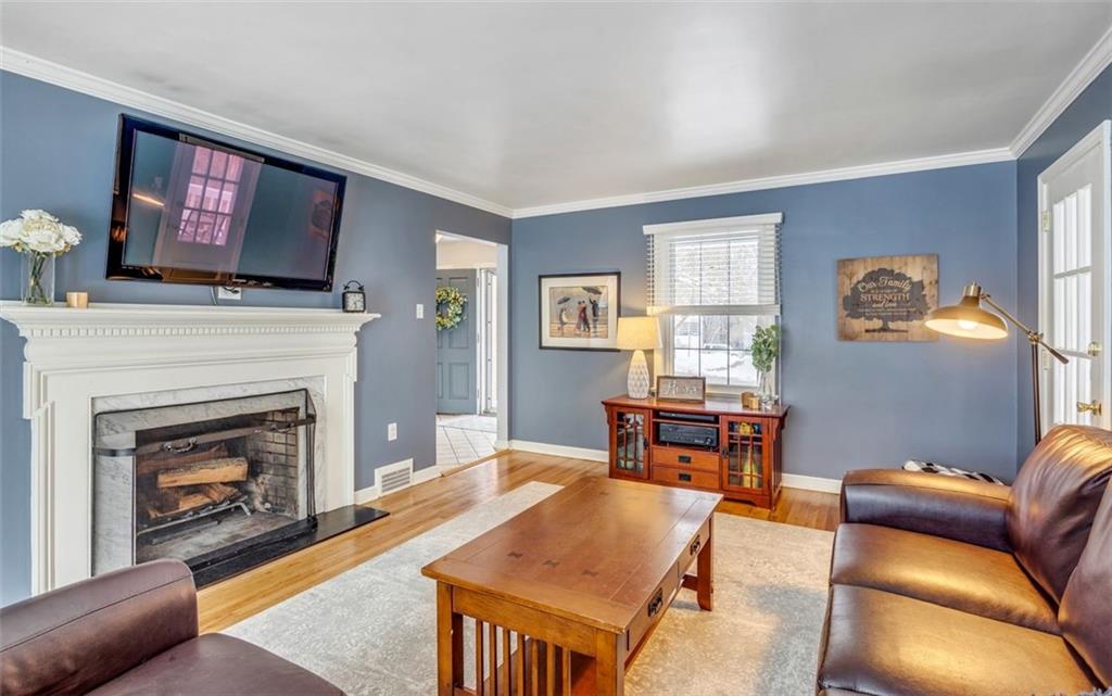 118 Lambeth Drive Pittsburgh, PA 15241 - Photo 3 of 25