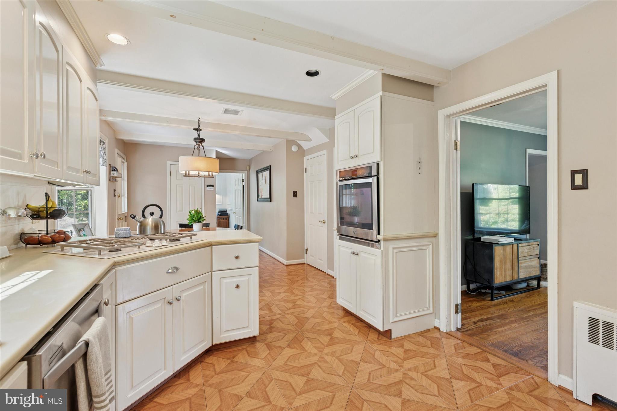 711 Custis Road Glenside, PA 19038 - Photo 13 of 53