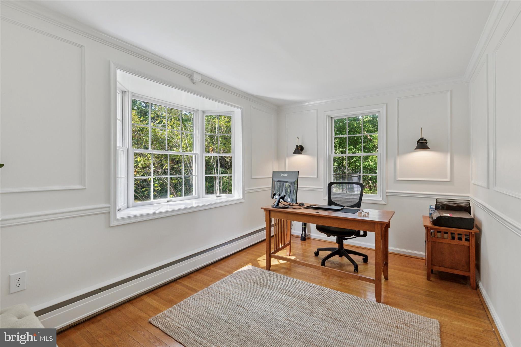 711 Custis Road Glenside, PA 19038 - Photo 18 of 53 a workspace with wooden floor