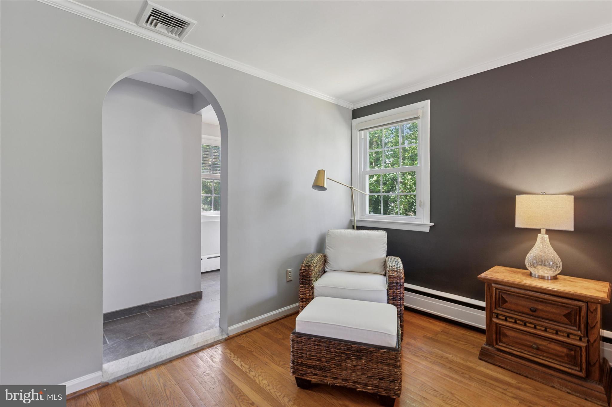 711 Custis Road Glenside, PA 19038 - Photo 29 of 53 a living room with furniture and a window