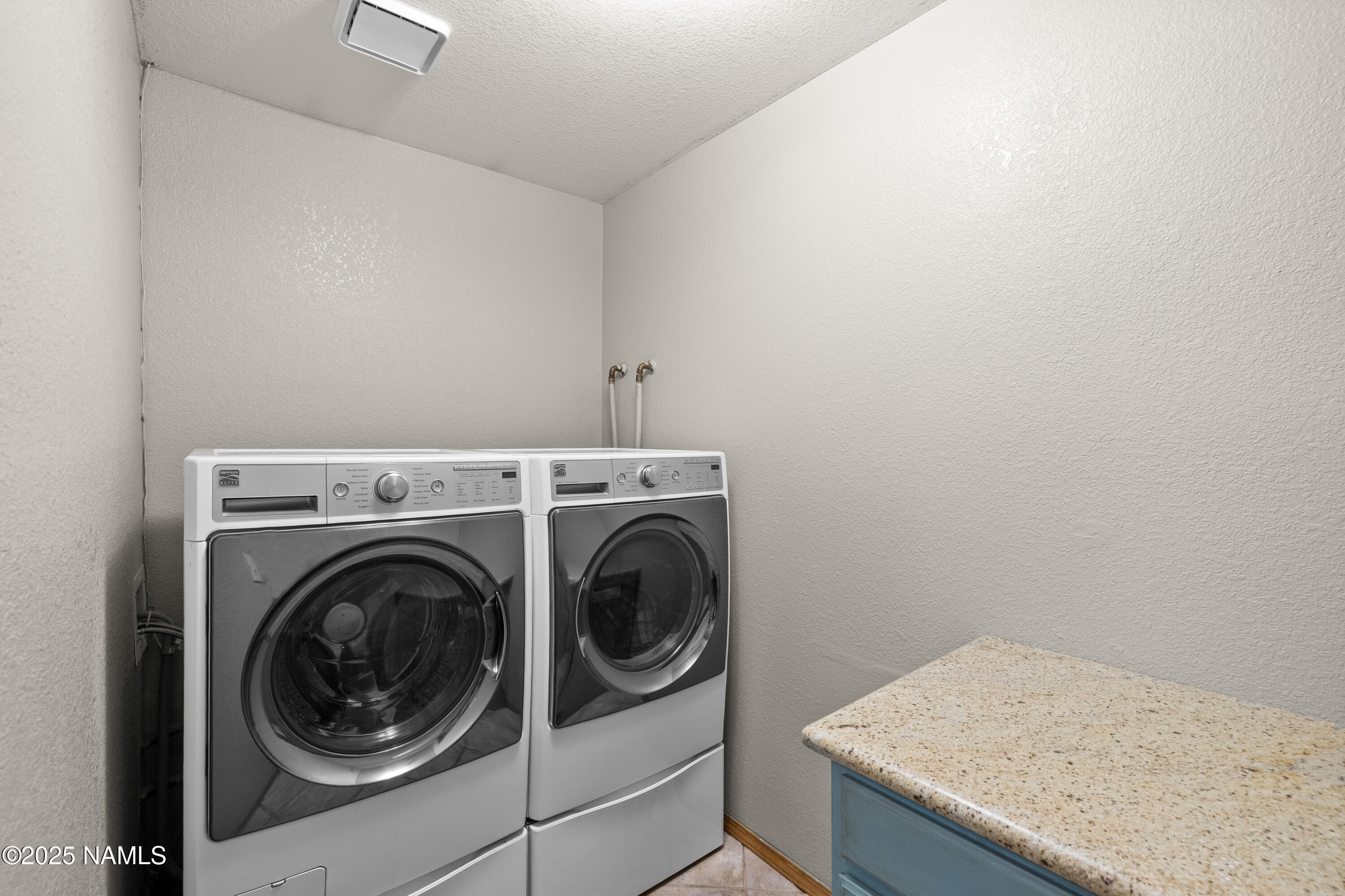 9655 Pioneer Valley Road Flagstaff, AZ 86004 - Photo 16 of 51 Main Floor Laundry