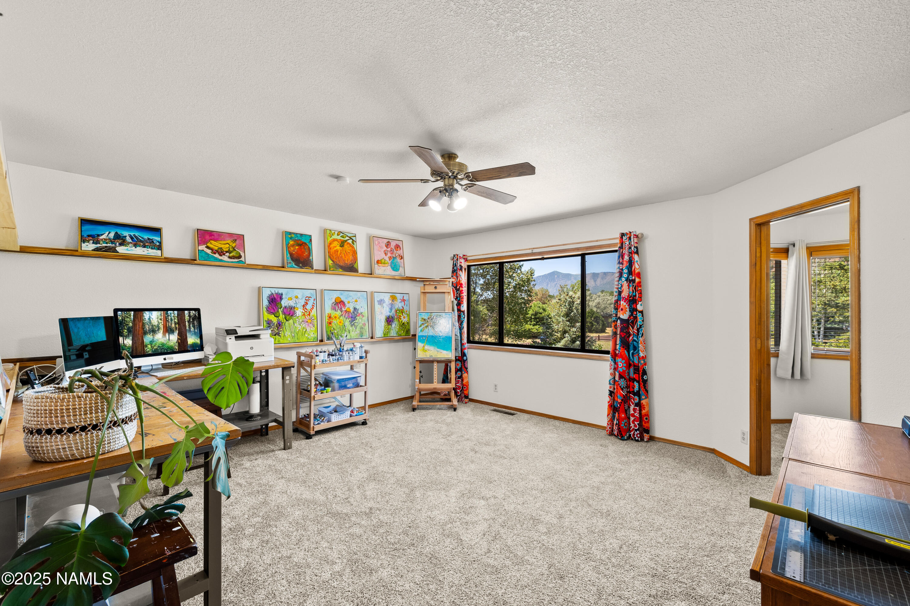 9655 Pioneer Valley Road Flagstaff, AZ 86004 - Photo 18 of 51 Loft Family Room