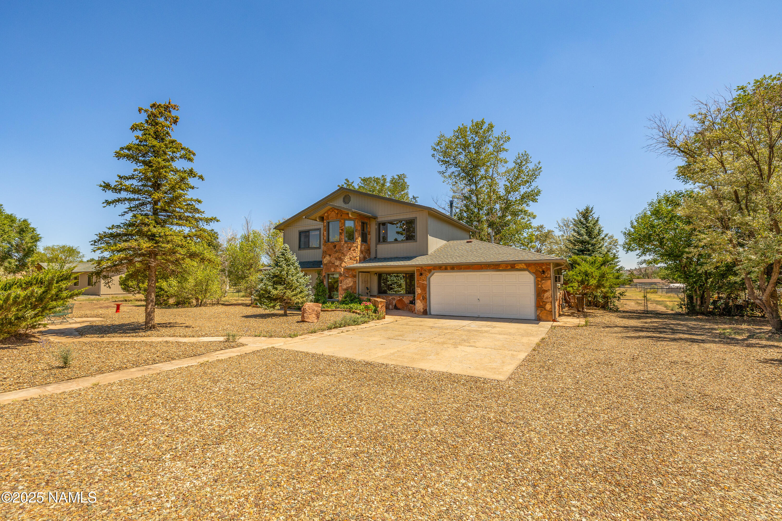 9655 Pioneer Valley Road Flagstaff, AZ 86004 - Photo 2 of 51 Front View