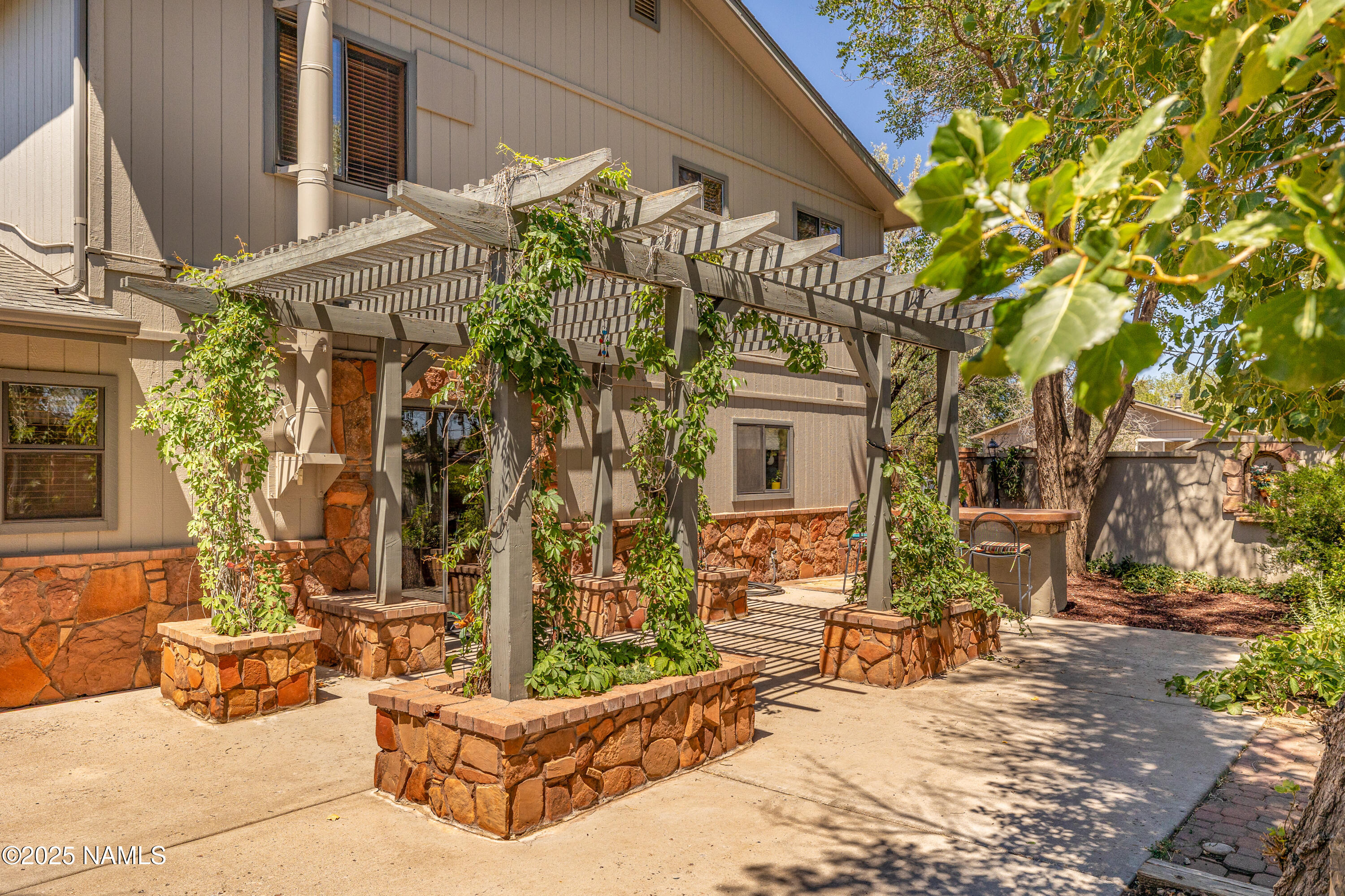 9655 Pioneer Valley Road Flagstaff, AZ 86004 - Photo 34 of 51 Inviting Pergola