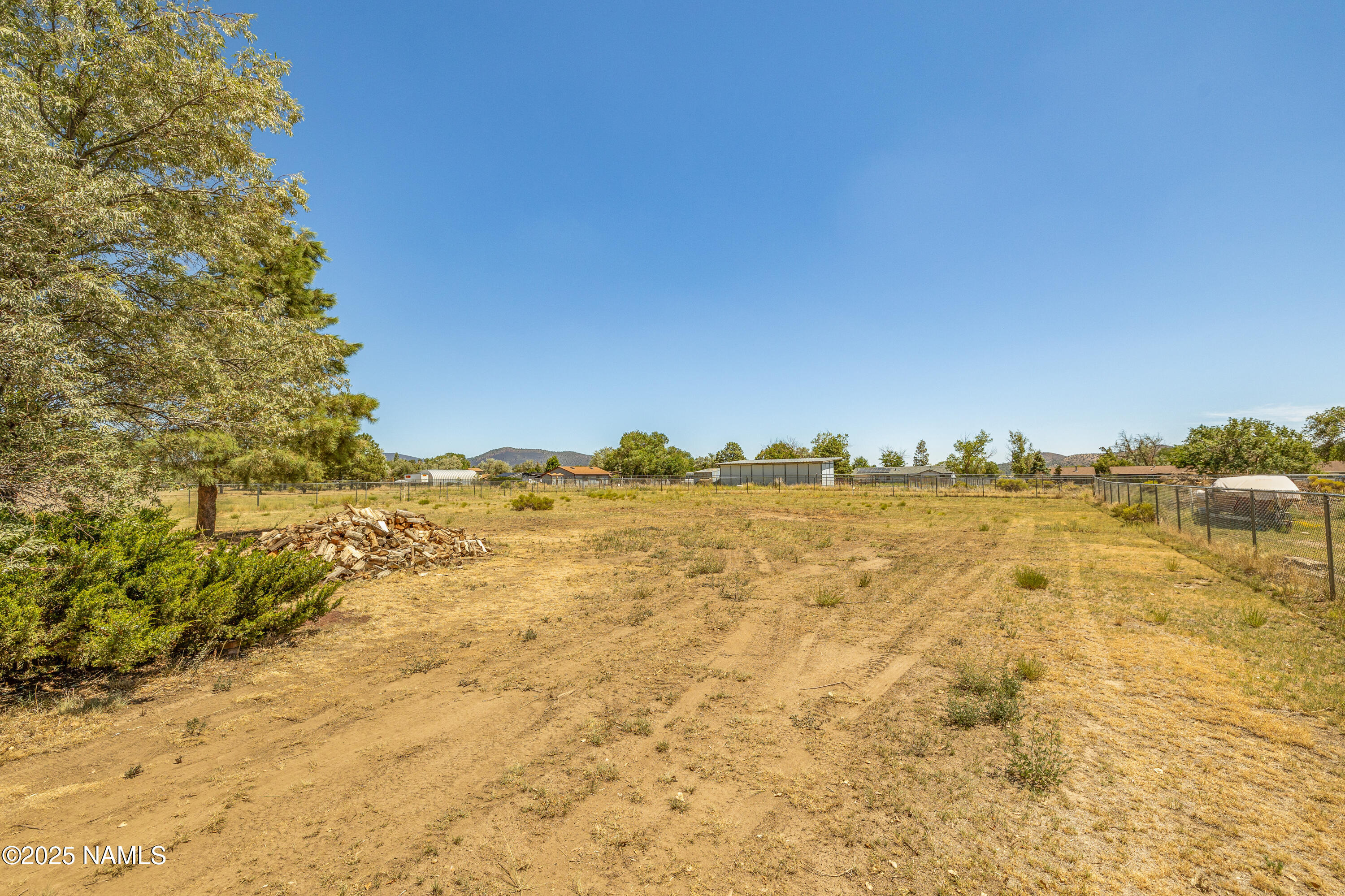 9655 Pioneer Valley Road Flagstaff, AZ 86004 - Photo 43 of 51 Side Yard