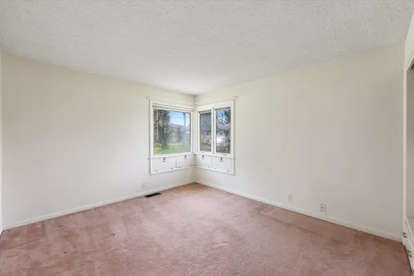 $450,000 | 608 South G Street, Colfax, WA 99111