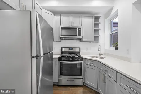 $2,200 | 2319 North College Avenue, Unit B, Philadelphia, PA 19121