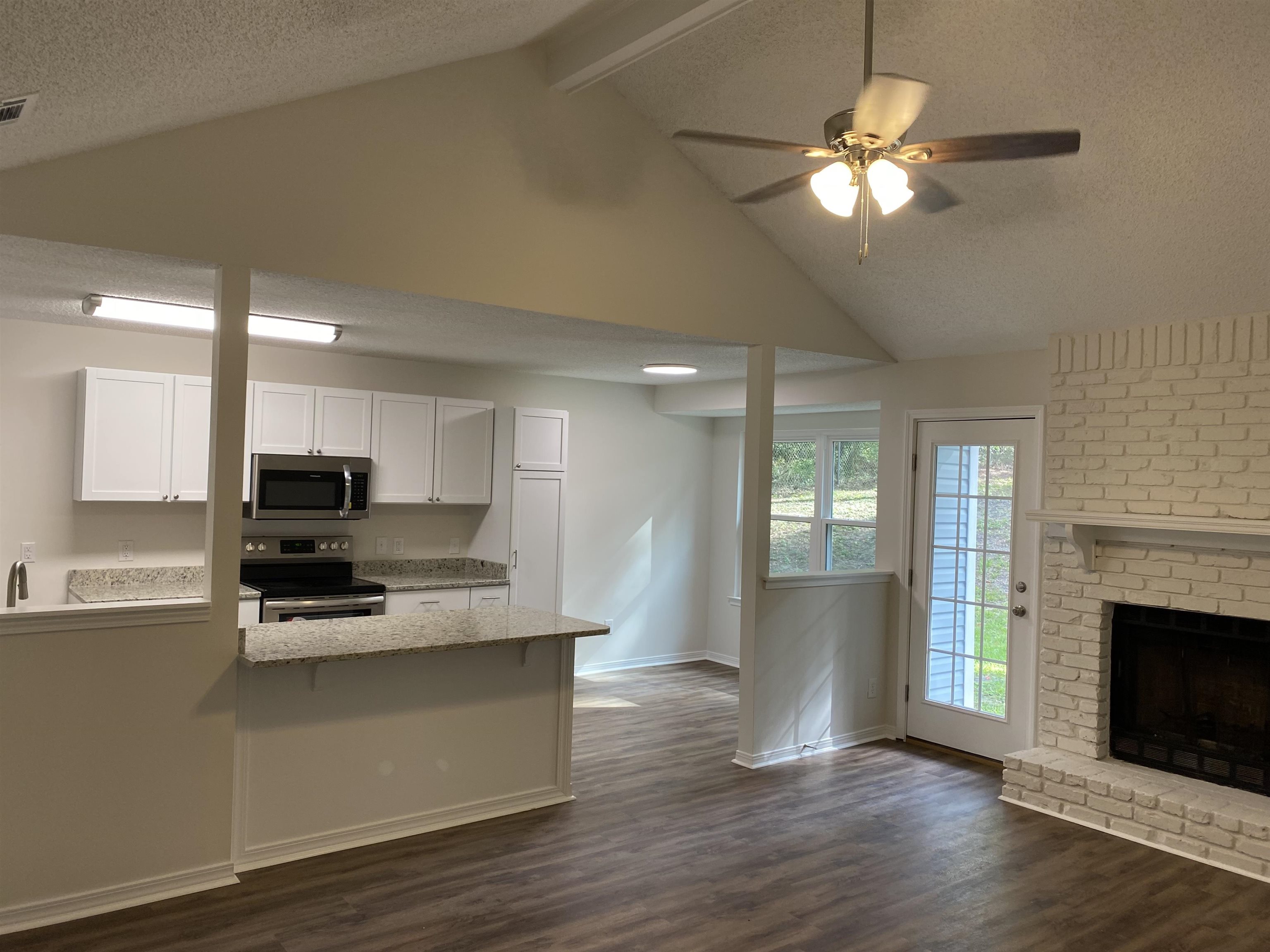 214 Ridgewood Drive Daphne, AL 36526 - Photo 6 of 23