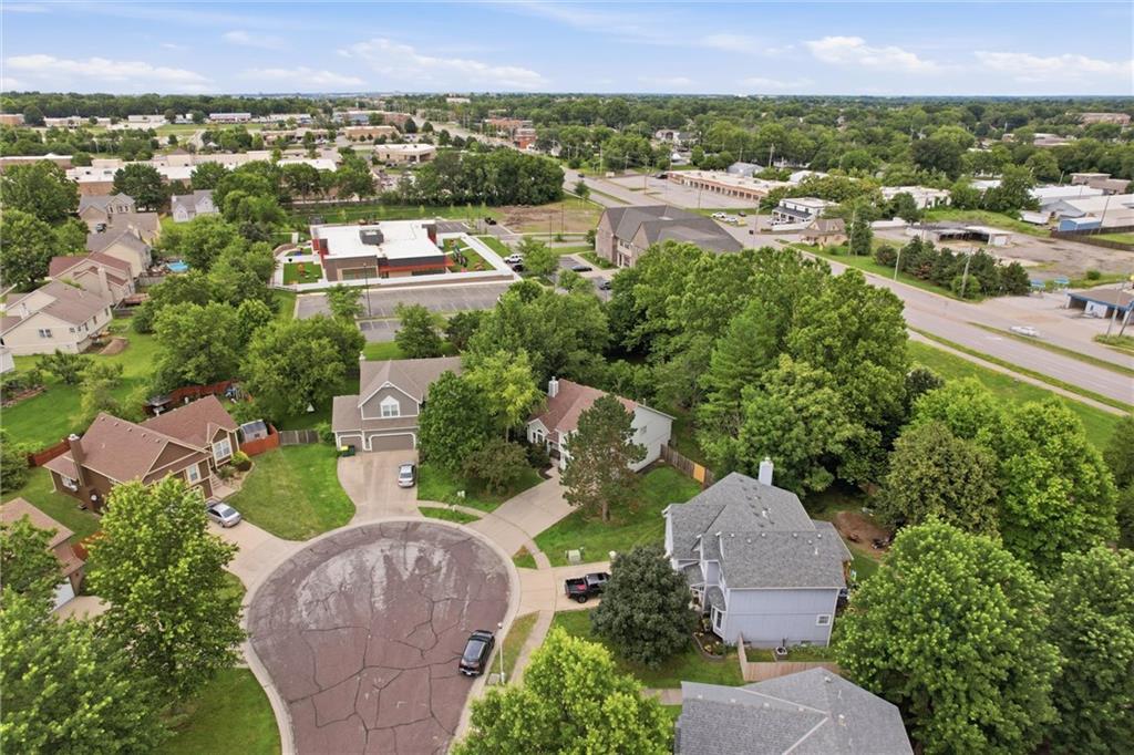 15358 Riley Street Overland Park, KS 66223 - Photo 40 of 47