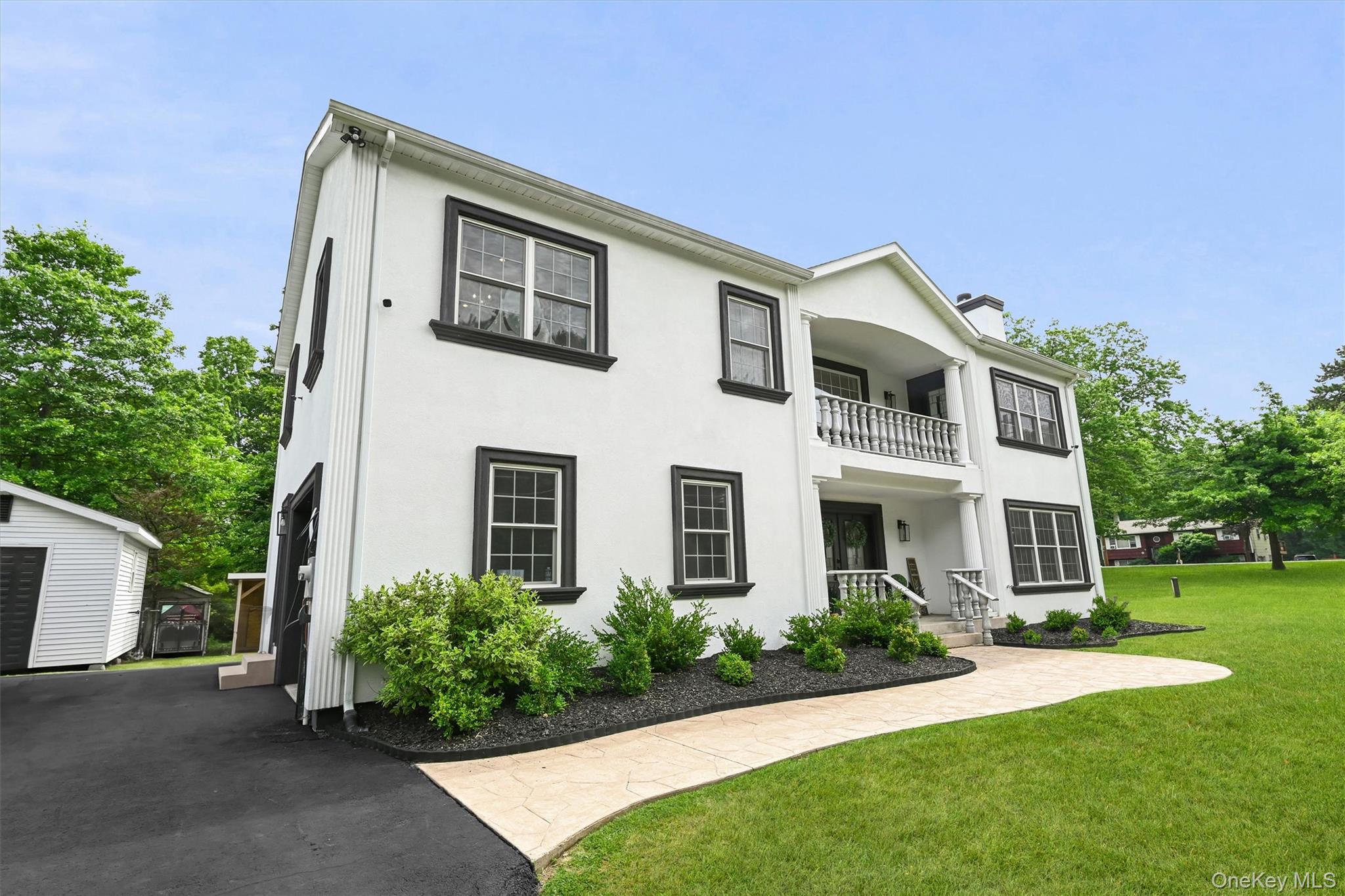 8 Darmstadter Road Bloomingburg, NY 12721 - Photo 7 of 47 Exterior front
