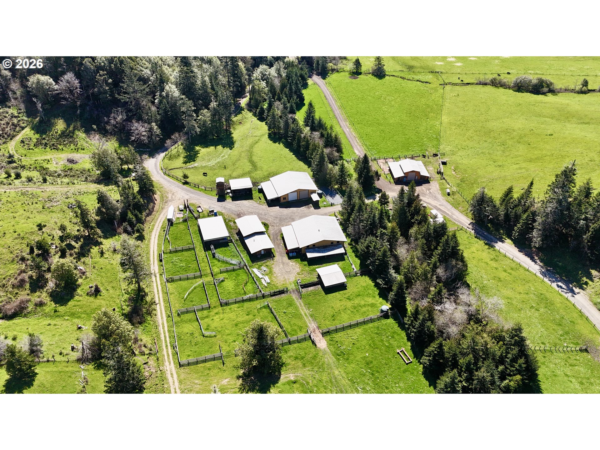 94621 North Bank Rogue River Road Gold Beach, OR 97444 - Photo 13 of 38