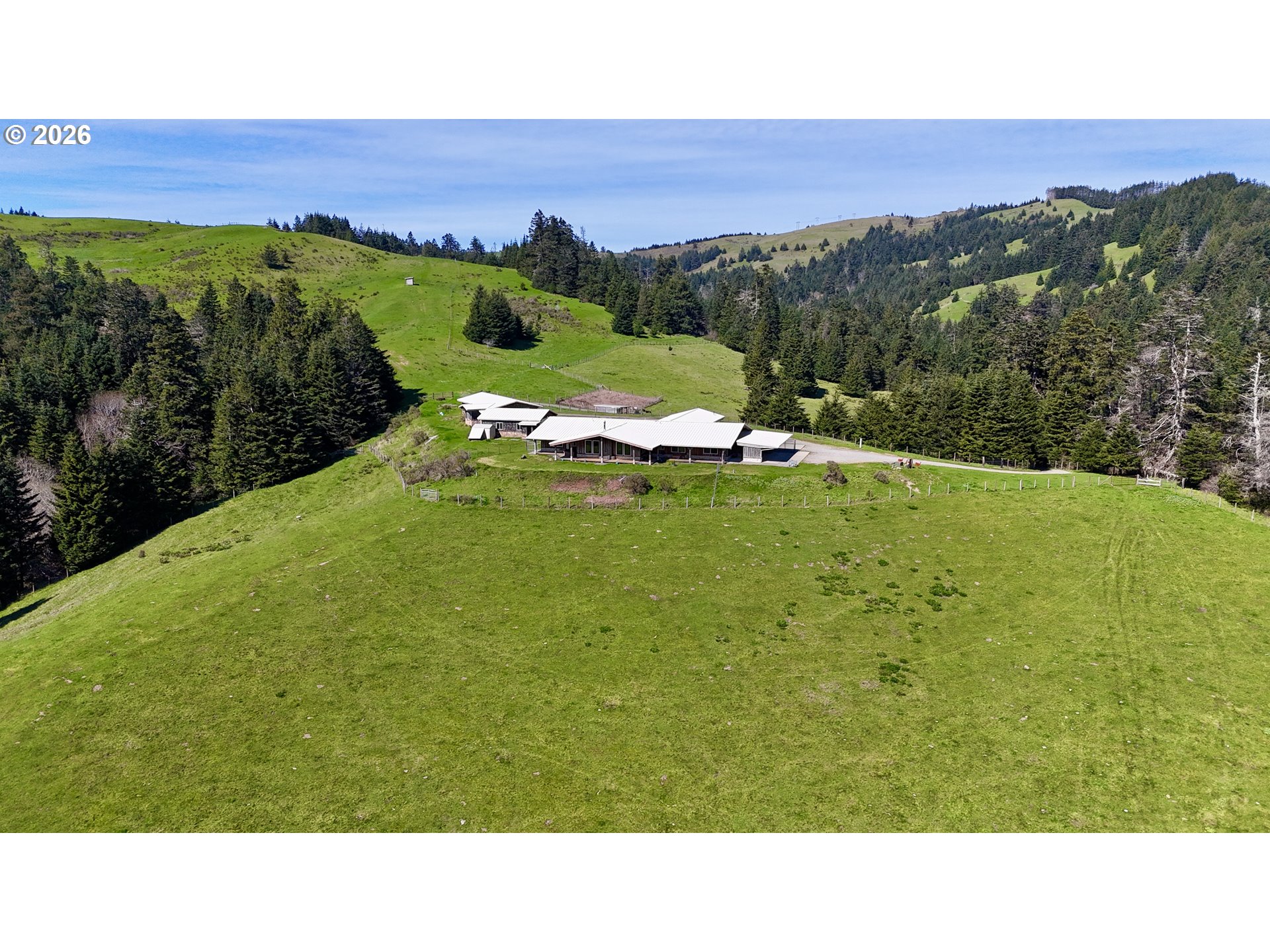 94621 North Bank Rogue River Road Gold Beach, OR 97444 - Photo 25 of 38