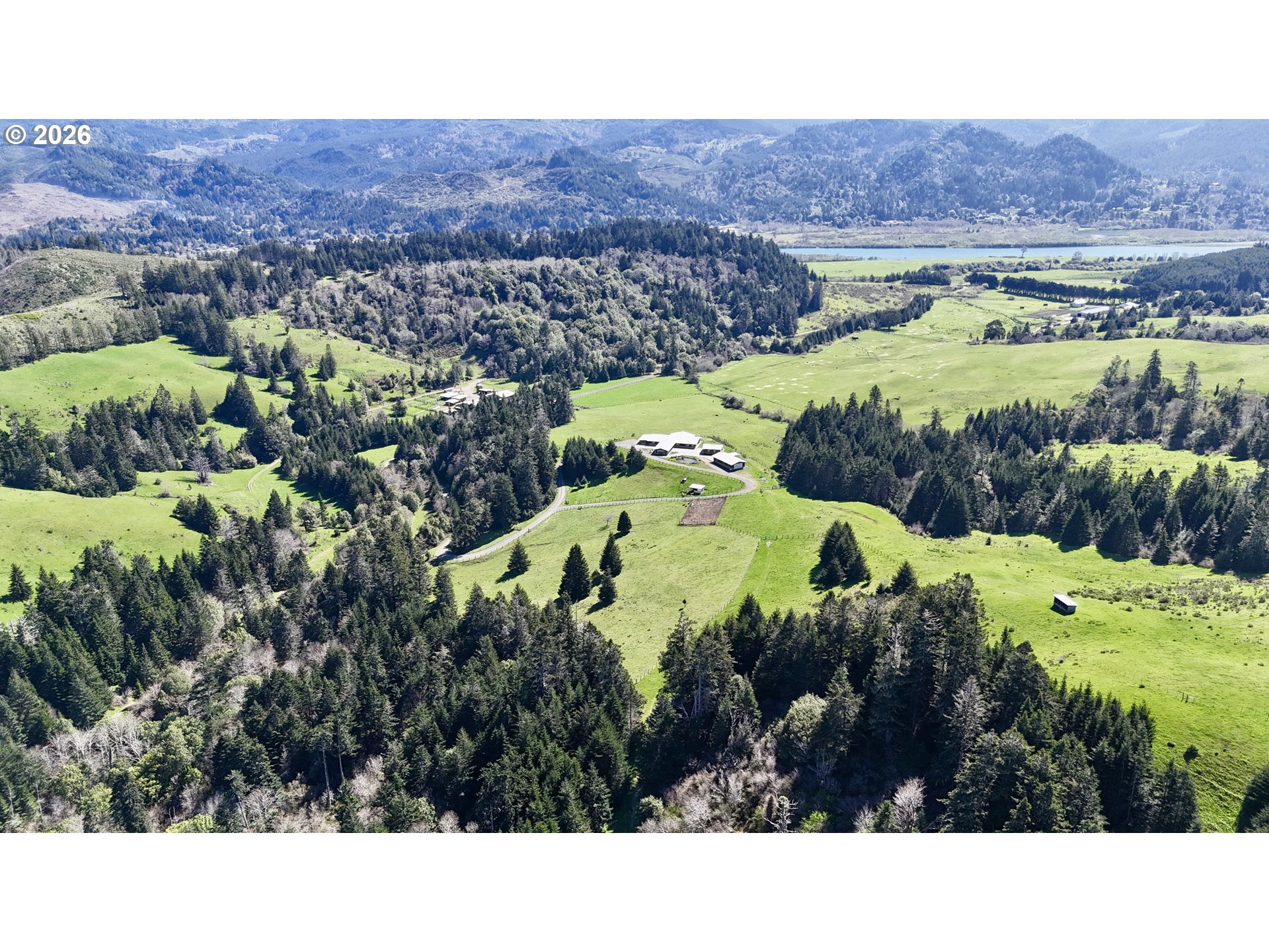 94621 North Bank Rogue River Road Gold Beach, OR 97444 - Photo 31 of 38 Acreage