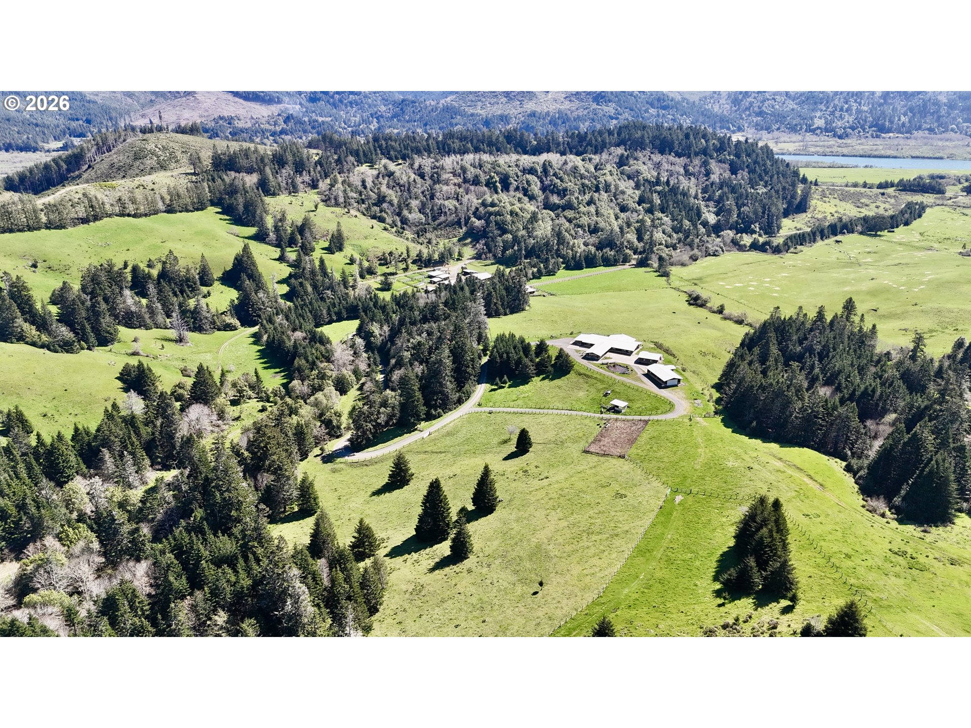 94621 North Bank Rogue River Road Gold Beach, OR 97444 - Photo 34 of 38