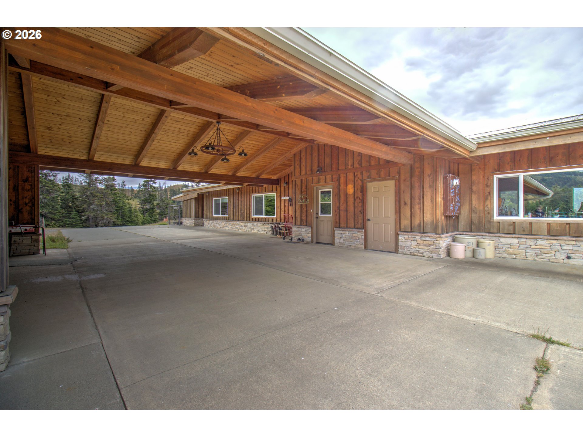 94621 North Bank Rogue River Road Gold Beach, OR 97444 - Photo 5 of 38